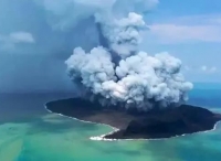 海底火山喷发, 汤加全境失联！已有多艘船只发生倾覆或被冲走